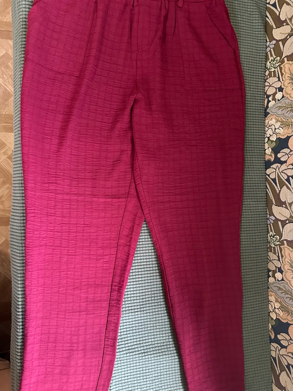 Soho Ladies Burgundy Textured Pull-On Straight Leg Pants